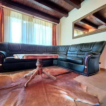 Chalet Dora *